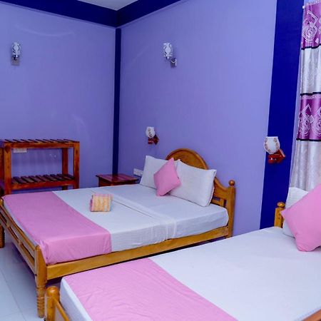 Snp Star Guest House トリンコマリー エクステリア 写真